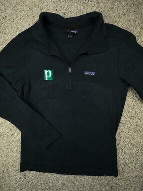 Patagonia Women’s Small Black Fleece Pullover Jacket 1/4 Zip Outdoors Soft Adult